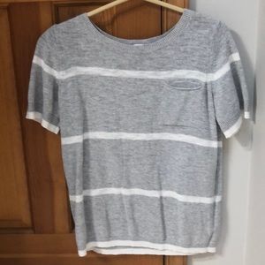 Women’s short sleeve knit sweater